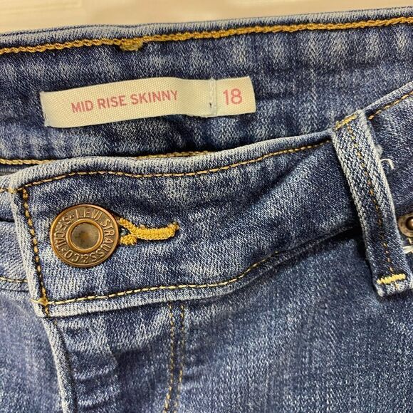 Levi’s mid rise skinny blue jeans, size 18 - Picture 3 of 11
